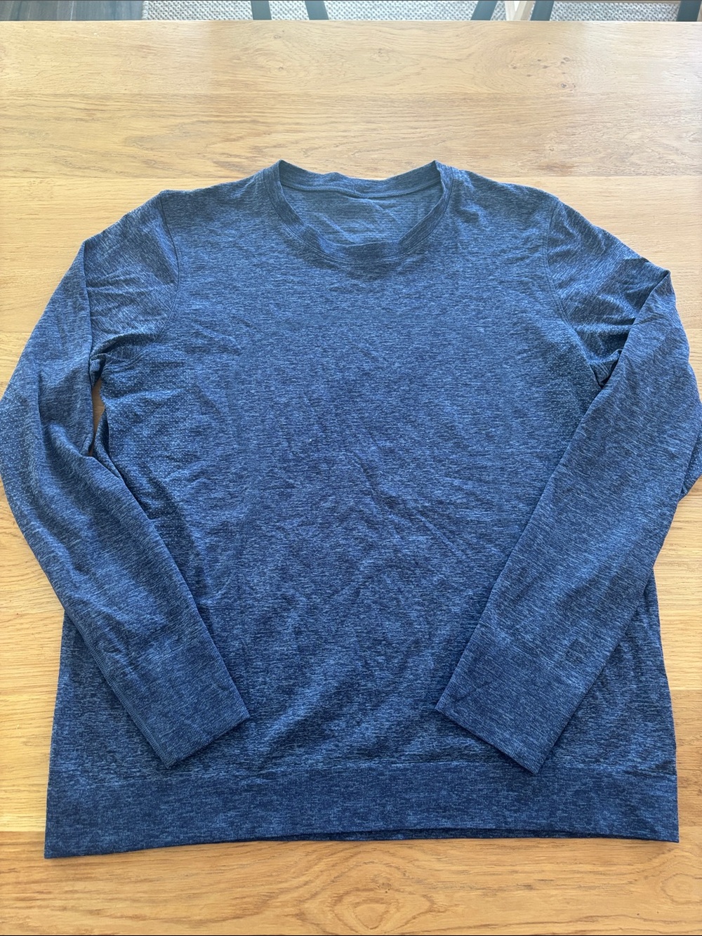 Women’s lululemon long sleeve shirt